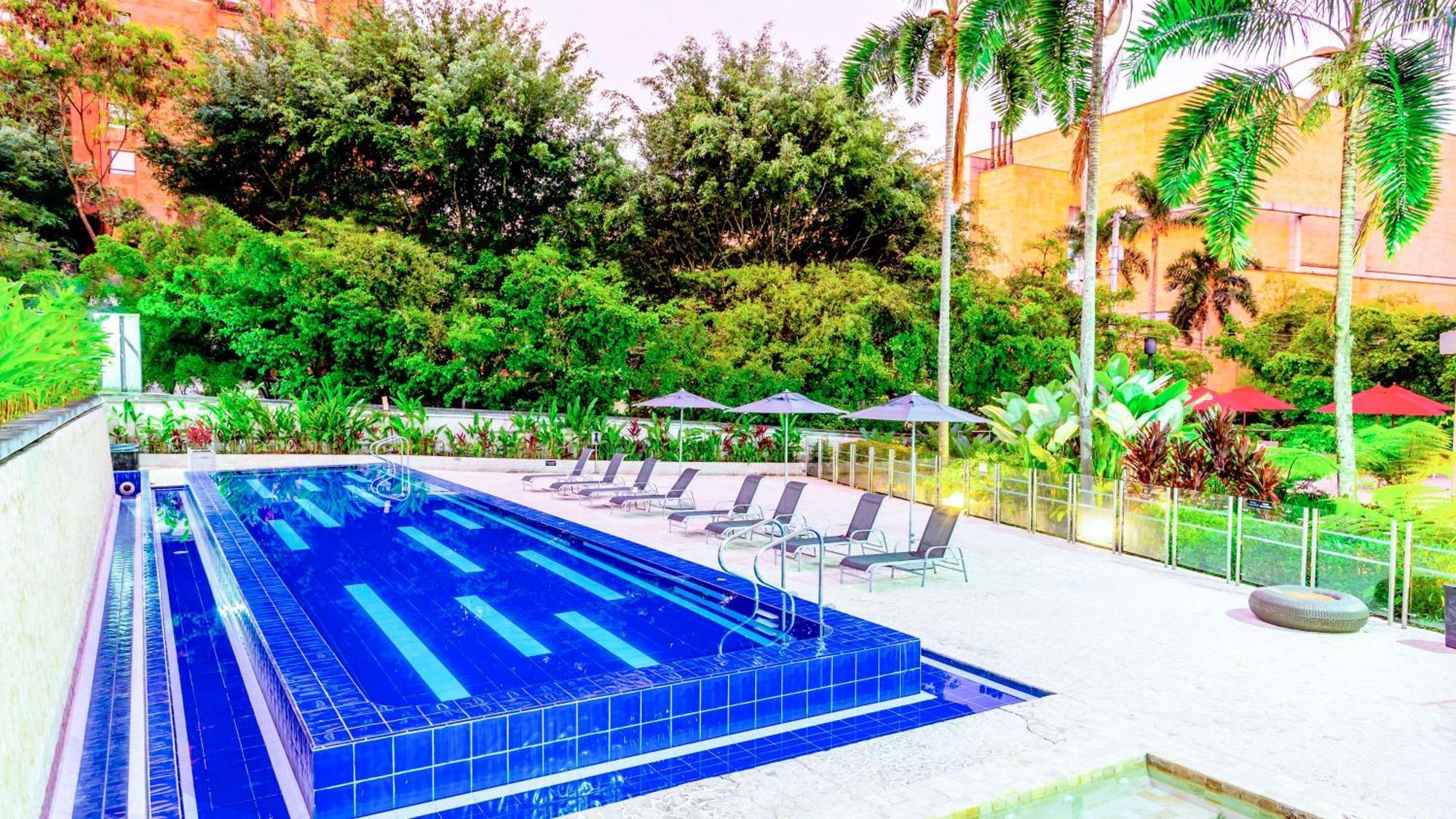 Nh Collection Medellin Royal Hotel Bagian luar foto